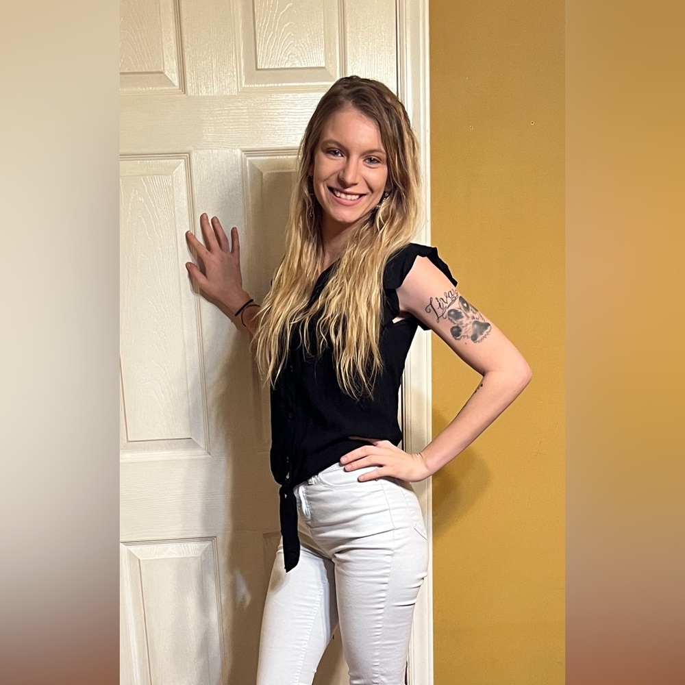 Meet your Posher, Shana